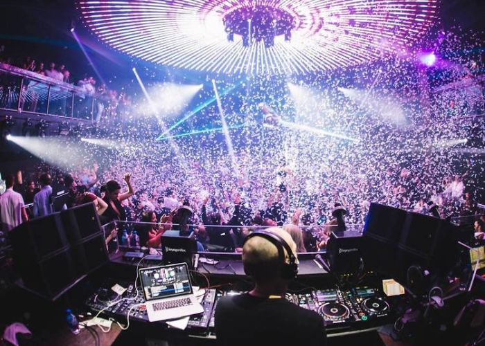 Best Night Clubs in Miami for Under 21 to Check in 2024